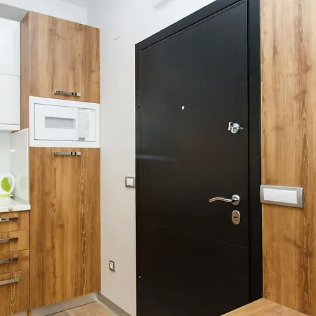 Barcelona * Belgrade